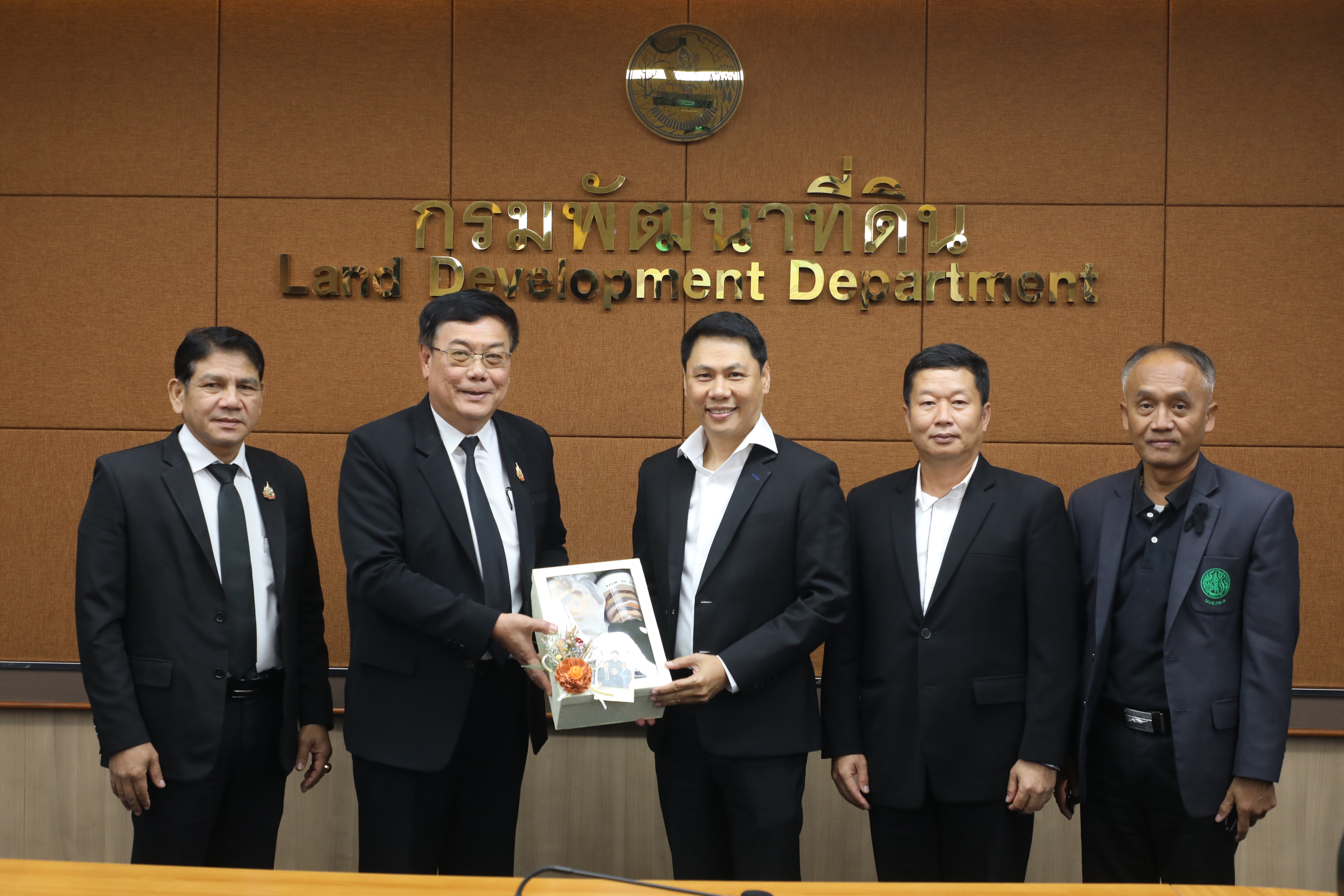 title - ส.ปก. ร่วมประชุมสัญจรภายใต้กำกับดูแลของรองปลัดกระทรวงเกษตรและสหกรณ์ (นายกฤษ อุตตมะเวทิน)